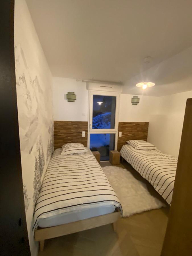 Appartement Neuf Tout Confort 55 M2 - 2 Chambres Pour 4/6 Personnes Le Chambon Exterior foto